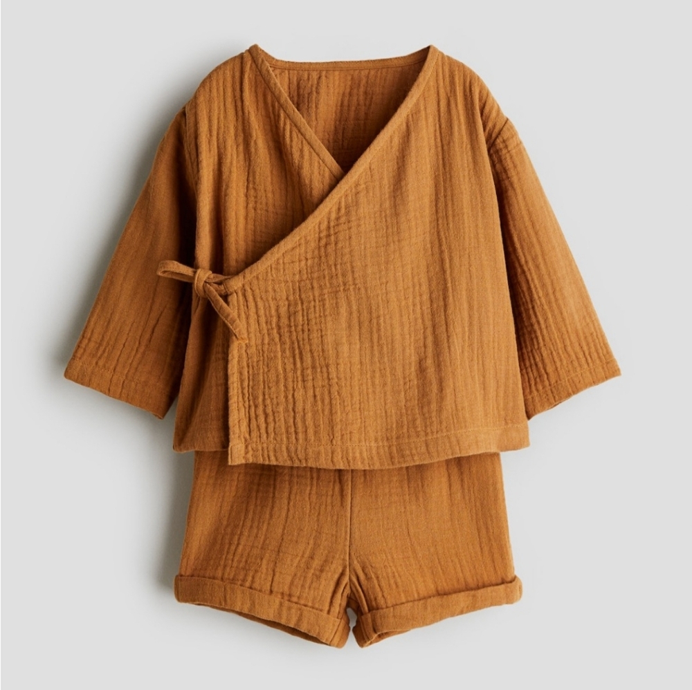 two piece kimono cotton muslin set for newborns coming home outfit